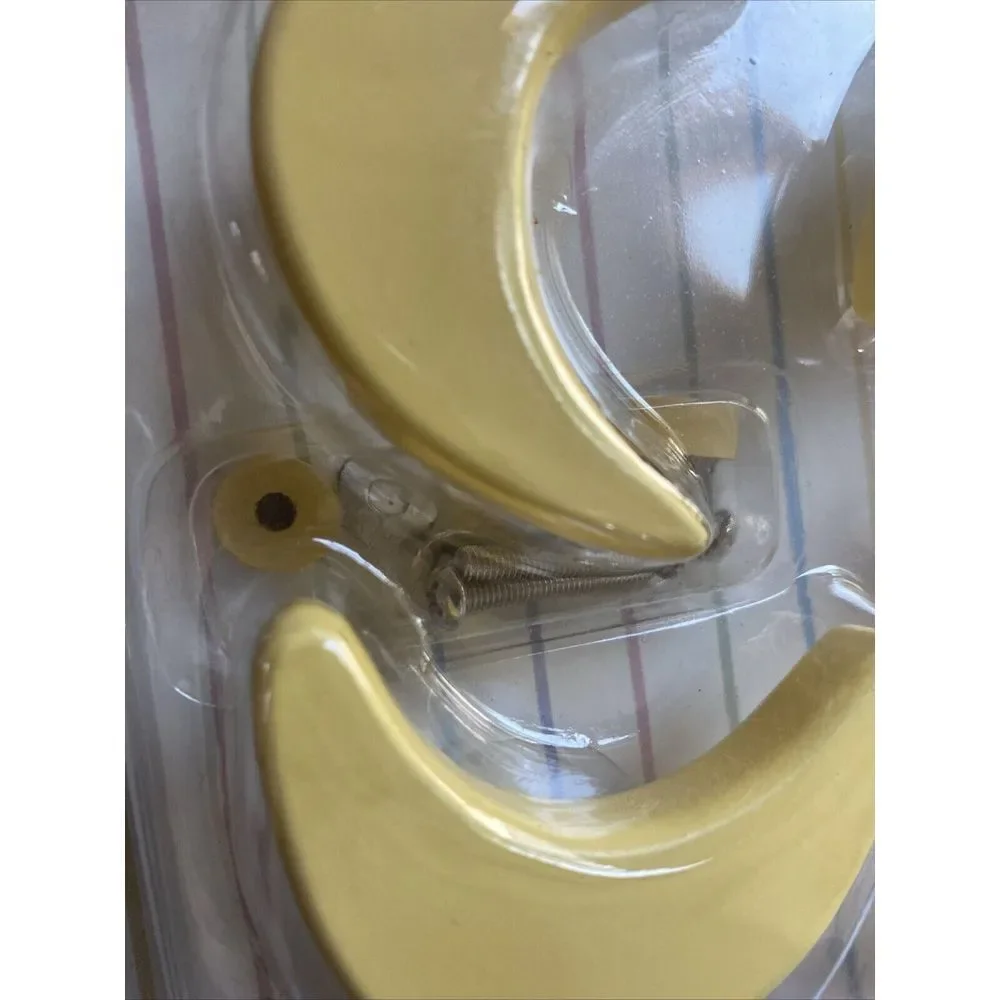 4 Drawer Knobs -Drawer Pulls-‎ YELLOW MOONS - Perfect in Your Baby's Room